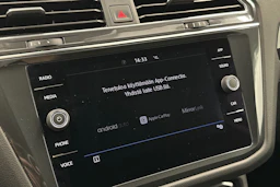 sininen Volkswagen Tiguan Allspace 2020 kuva 15.