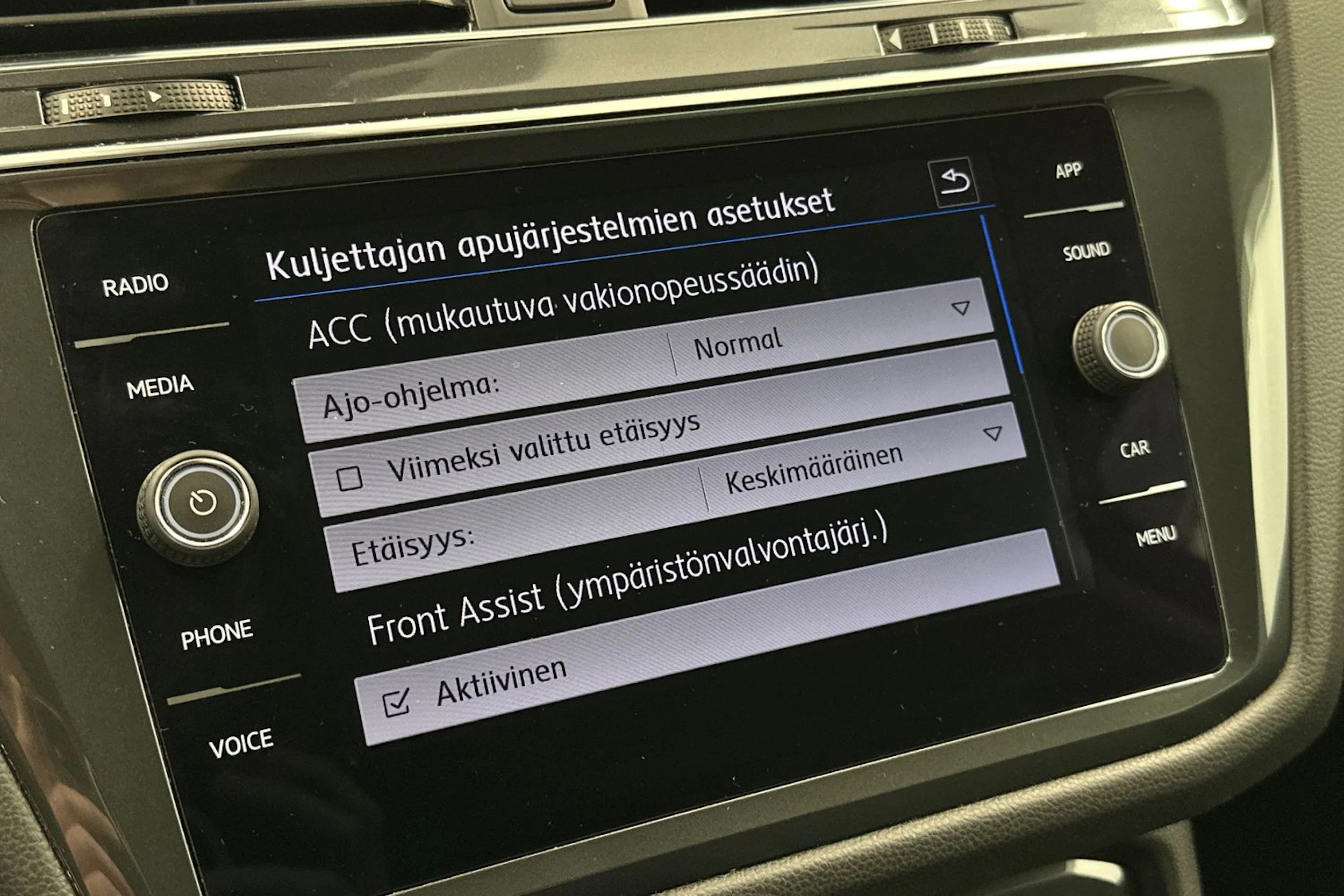 sininen Volkswagen Tiguan Allspace 2020 kuva 16.