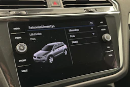 sininen Volkswagen Tiguan Allspace 2020 kuva 21.