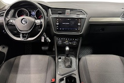 valkoinen Volkswagen Tiguan Allspace 2020 kuva 9.