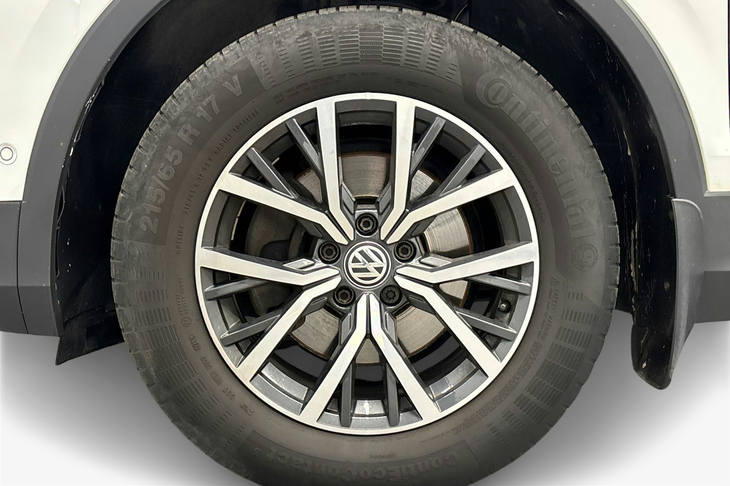 valkoinen Volkswagen Tiguan Allspace 2020 kuva 11.
