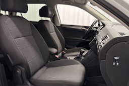 valkoinen Volkswagen Tiguan Allspace 2020 kuva 15.
