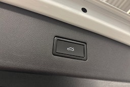 valkoinen Volkswagen Tiguan Allspace 2020 kuva 19.