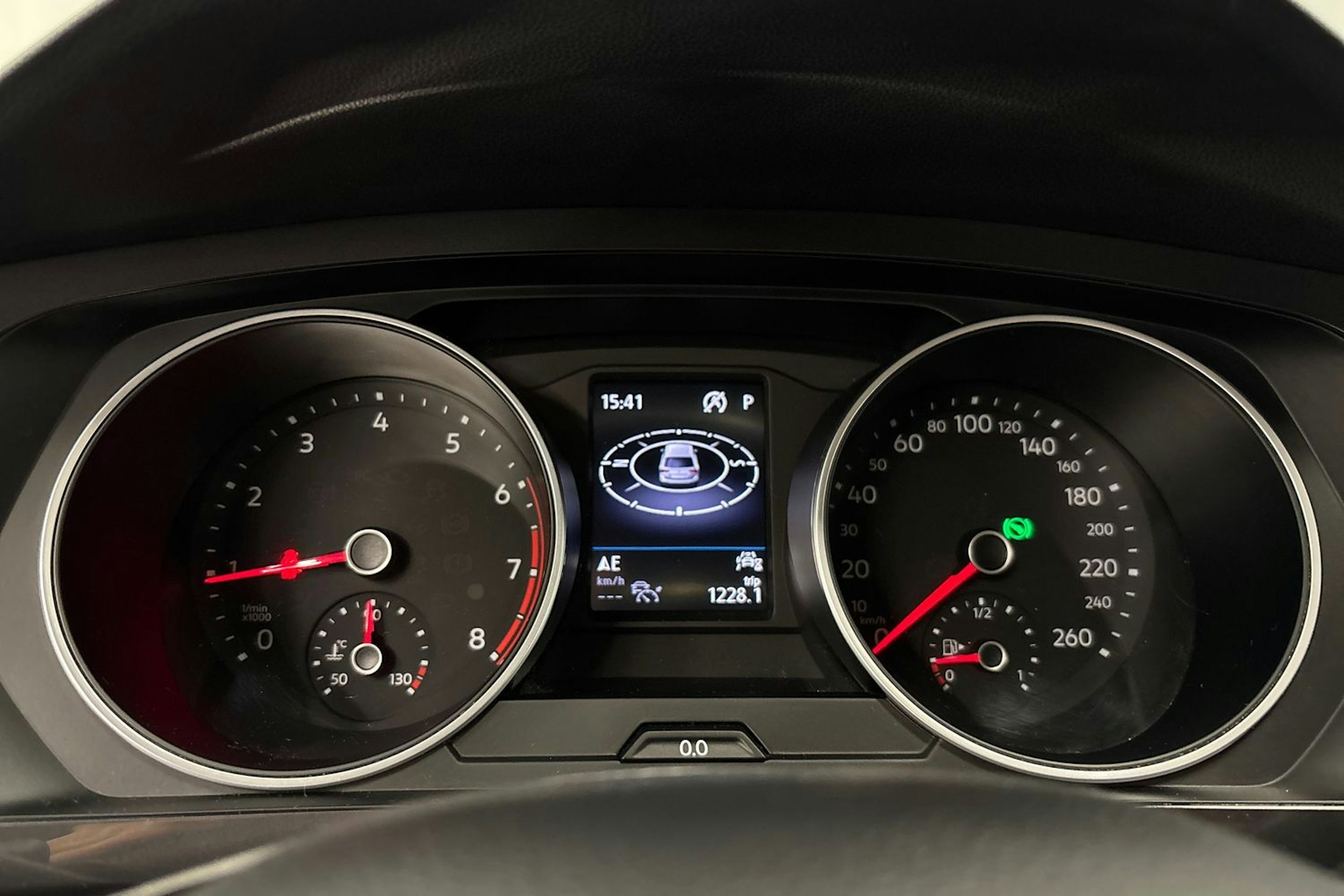 valkoinen Volkswagen Tiguan Allspace 2020 kuva 20.