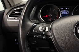 valkoinen Volkswagen Tiguan Allspace 2020 kuva 22.