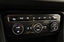 valkoinen Volkswagen Tiguan Allspace 2020 kuva 32.