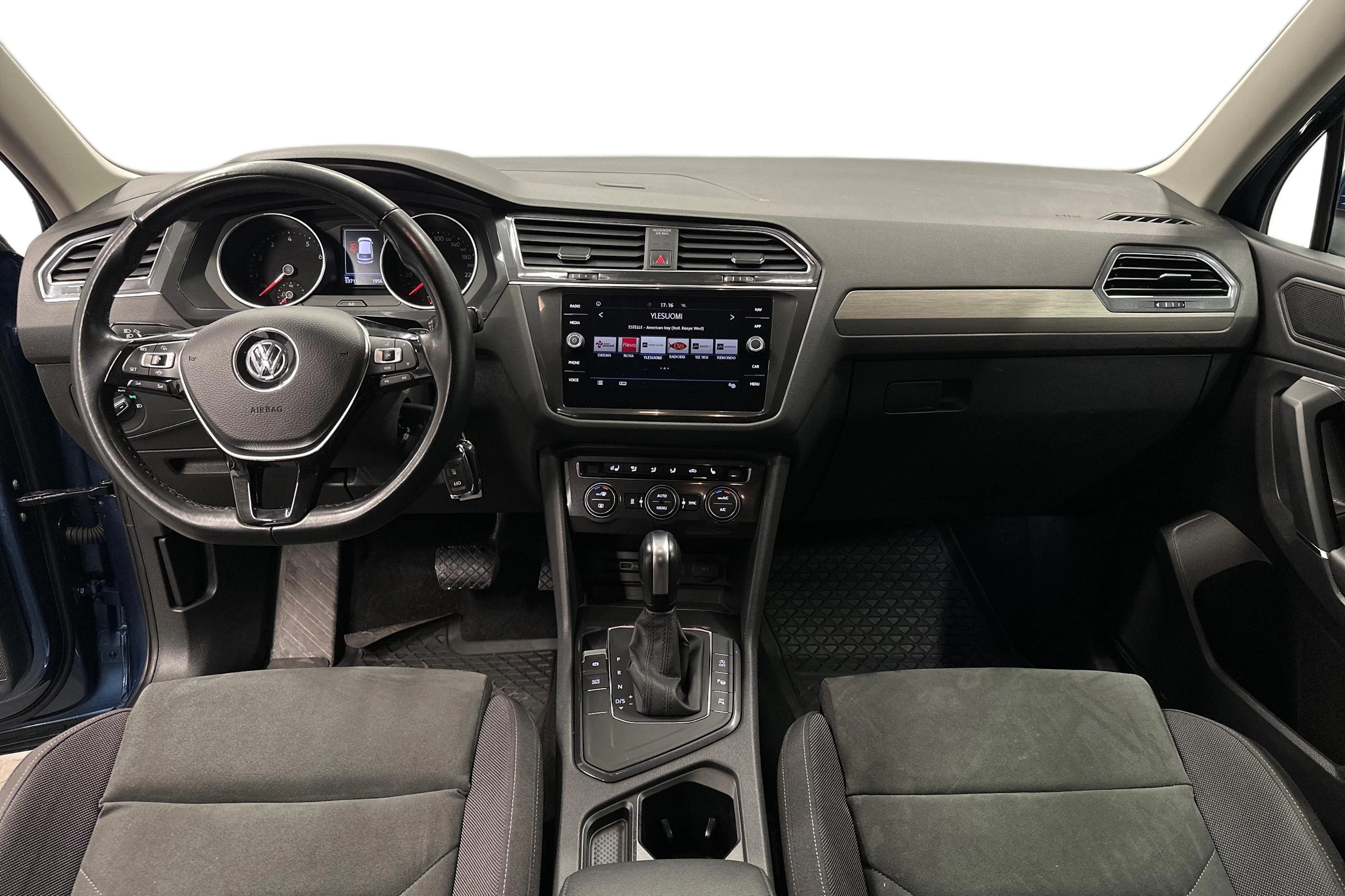 Sininen Volkswagen Tiguan Allspace 2020 kuva 7.