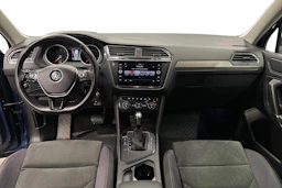 Sininen Volkswagen Tiguan Allspace 2020 kuva 7.