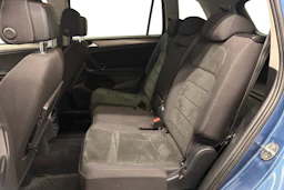 Sininen Volkswagen Tiguan Allspace 2020 kuva 8.