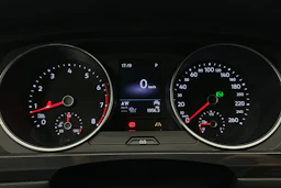 Sininen Volkswagen Tiguan Allspace 2020 kuva 13.