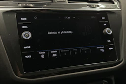 Sininen Volkswagen Tiguan Allspace 2020 kuva 18.