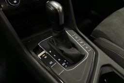 Sininen Volkswagen Tiguan Allspace 2020 kuva 30.