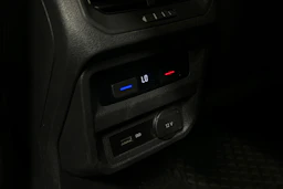 Sininen Volkswagen Tiguan Allspace 2020 kuva 31.