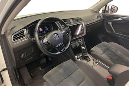 Valkoinen Volkswagen Tiguan Allspace 2020 kuva 6.