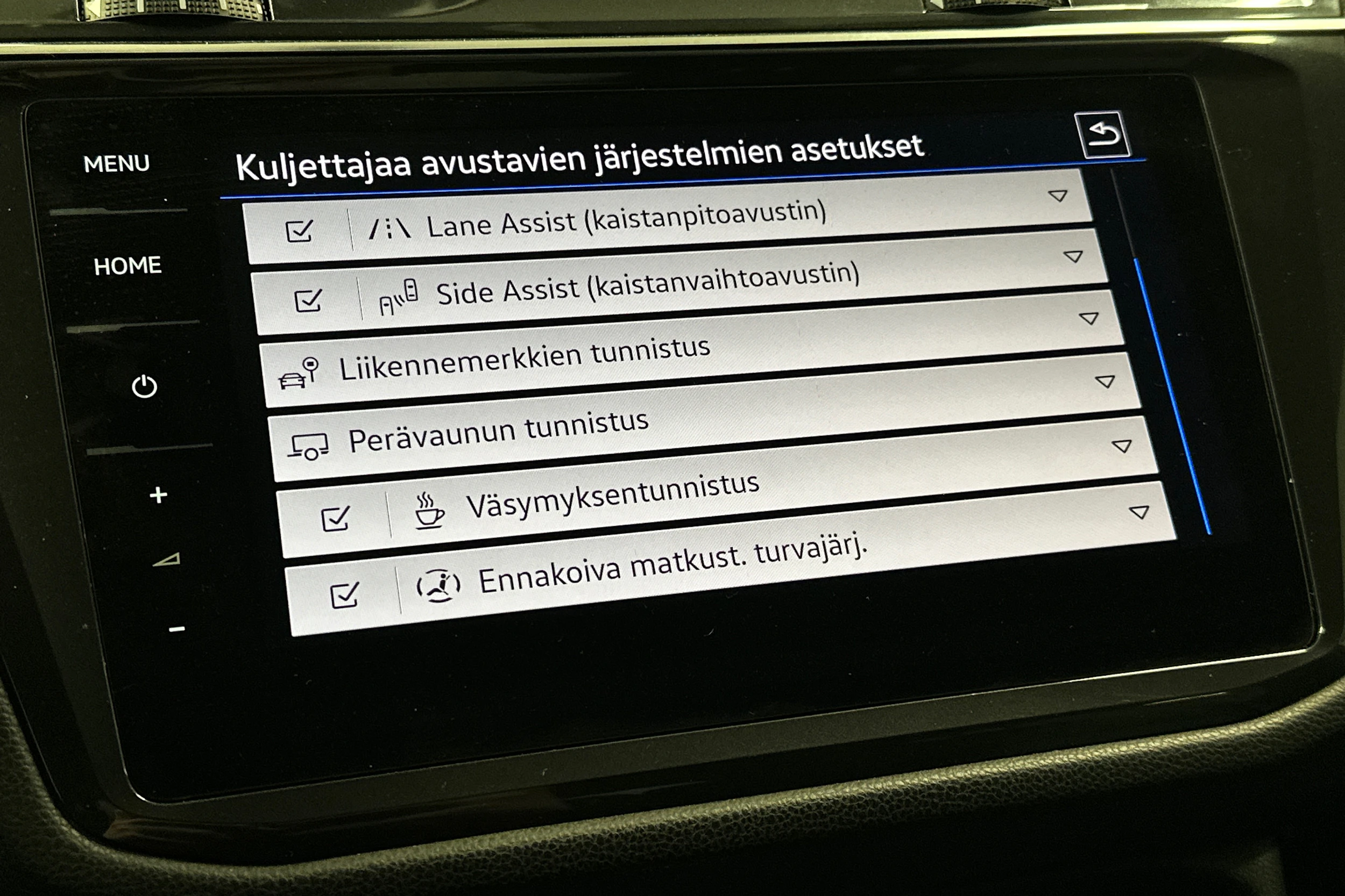 musta Volkswagen Tiguan Allspace 2021 kuva 25.