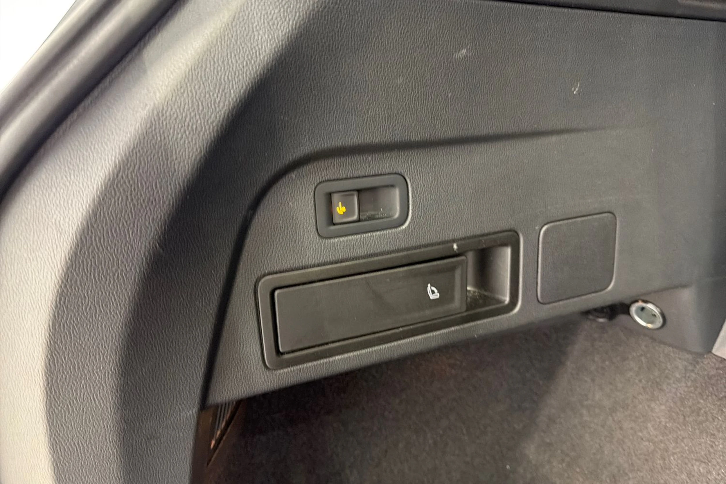 musta Volkswagen Tiguan Allspace 2021 kuva 40.