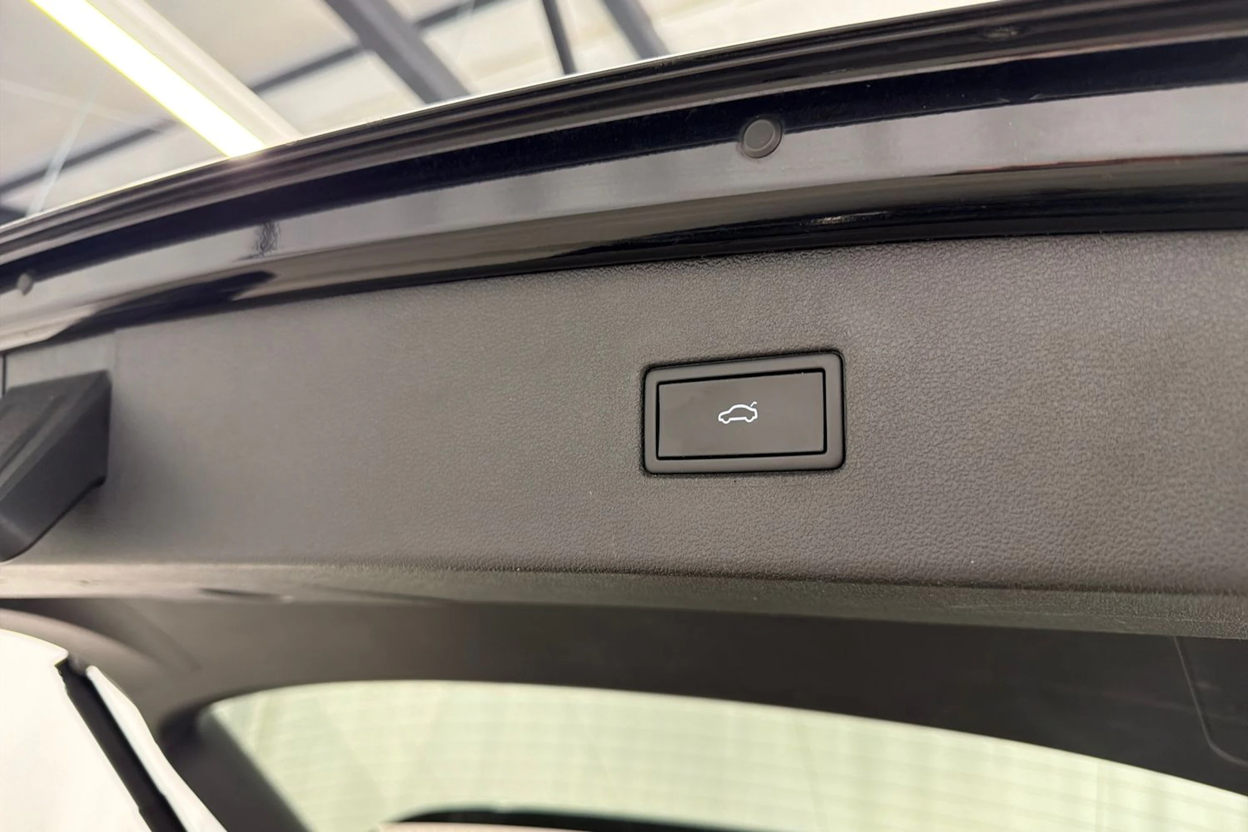 musta Volkswagen Tiguan Allspace 2021 kuva 41.