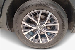 musta Volkswagen Tiguan Allspace 2021 kuva 11.