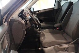 musta Volkswagen Tiguan Allspace 2021 kuva 27.