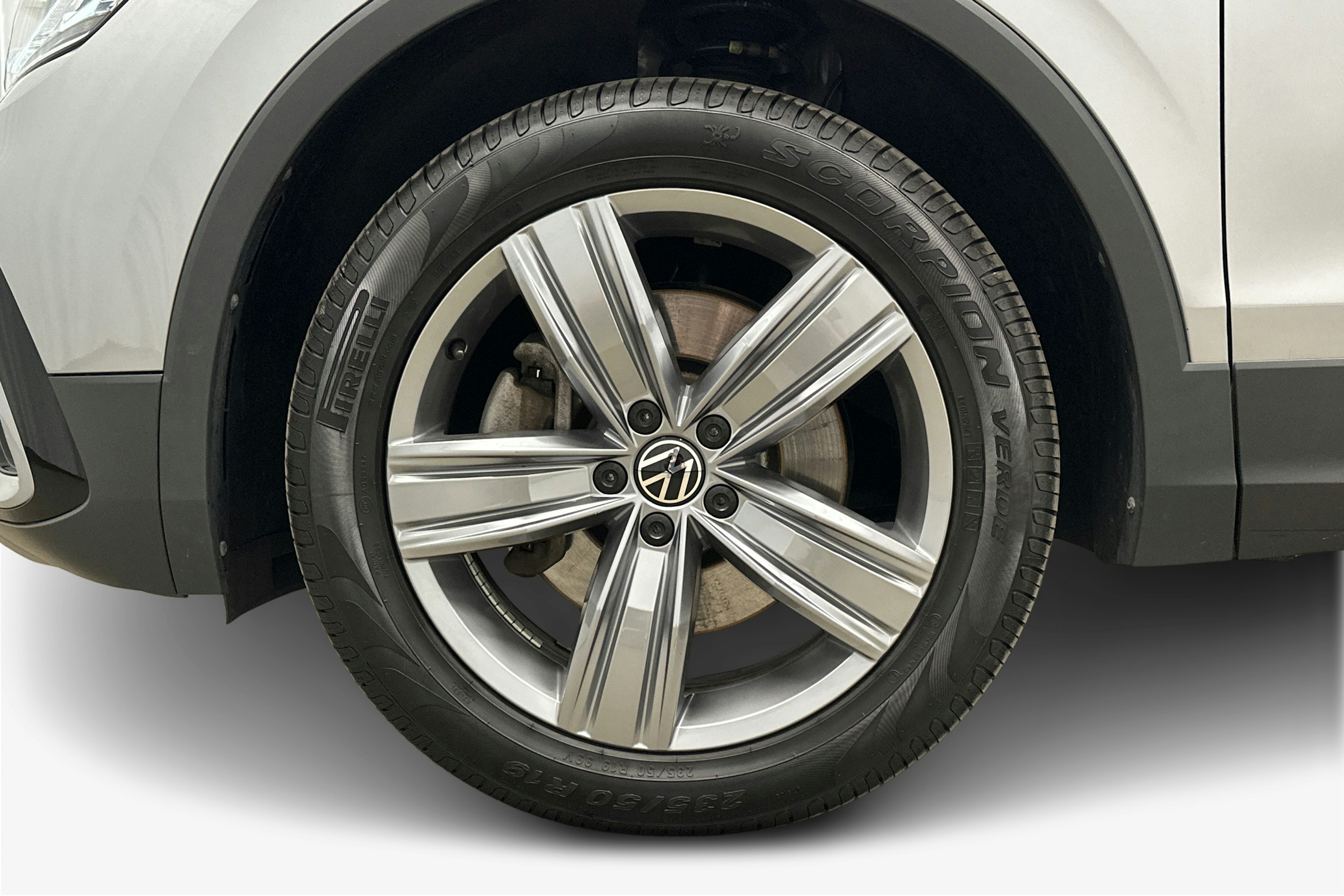 met. hopea Volkswagen Tiguan Allspace 2024 kuva 11.