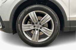 met. hopea Volkswagen Tiguan Allspace 2024 kuva 11.
