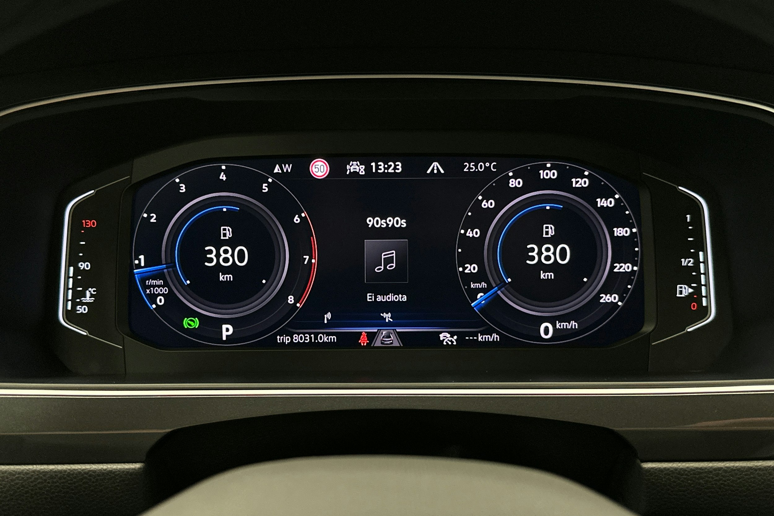 met. hopea Volkswagen Tiguan Allspace 2024 kuva 23.