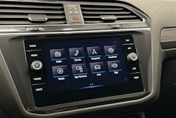 met. hopea Volkswagen Tiguan Allspace 2024 kuva 24.