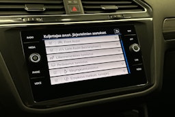 met. hopea Volkswagen Tiguan Allspace 2024 kuva 27.
