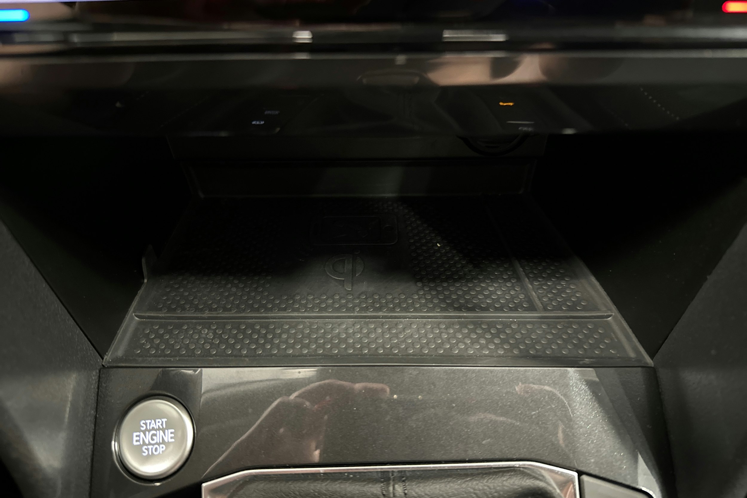 met. hopea Volkswagen Tiguan Allspace 2024 kuva 32.