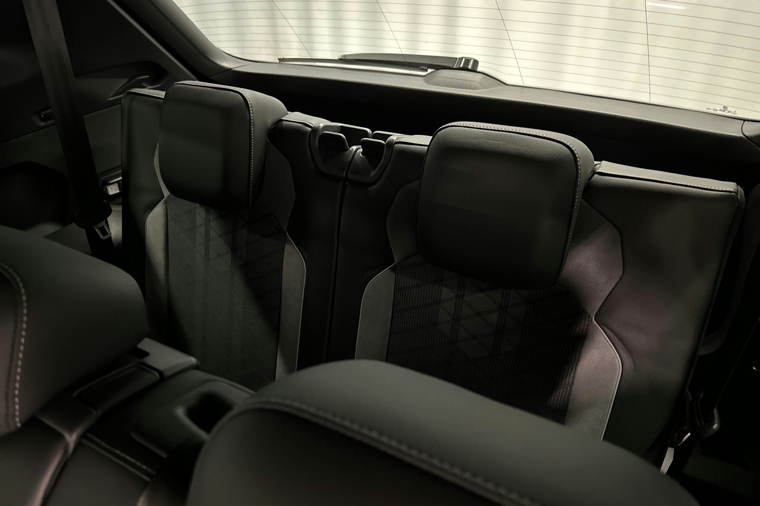 met. harmaa Volkswagen Tiguan Allspace 2024 kuva 14.