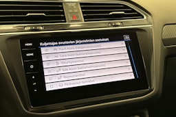 met. harmaa Volkswagen Tiguan Allspace 2024 kuva 23.