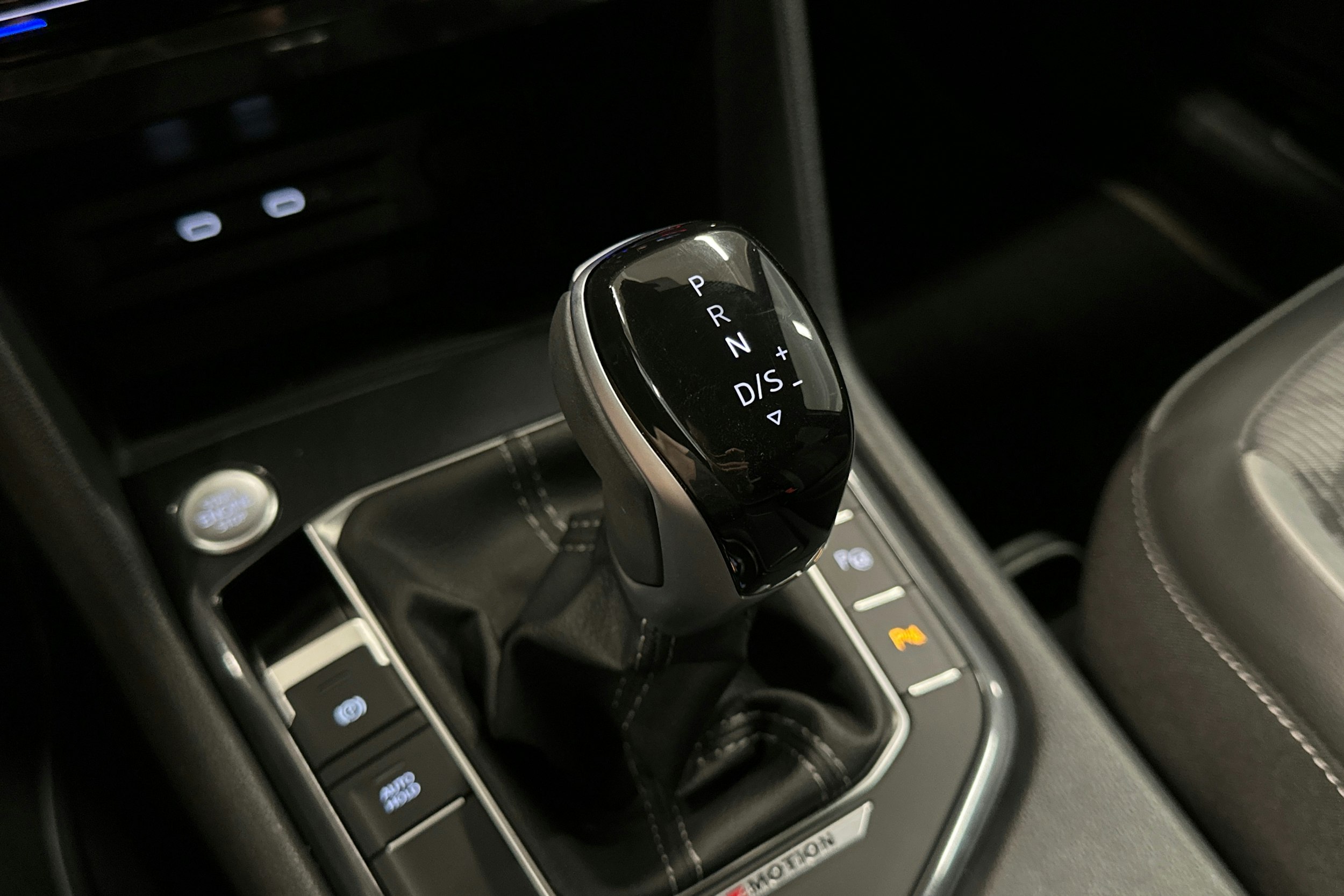 met. harmaa Volkswagen Tiguan Allspace 2024 kuva 25.
