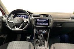 punainen Volkswagen Tiguan Allspace 2024 kuva 7.