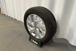 punainen Volkswagen Tiguan Allspace 2024 kuva 10.