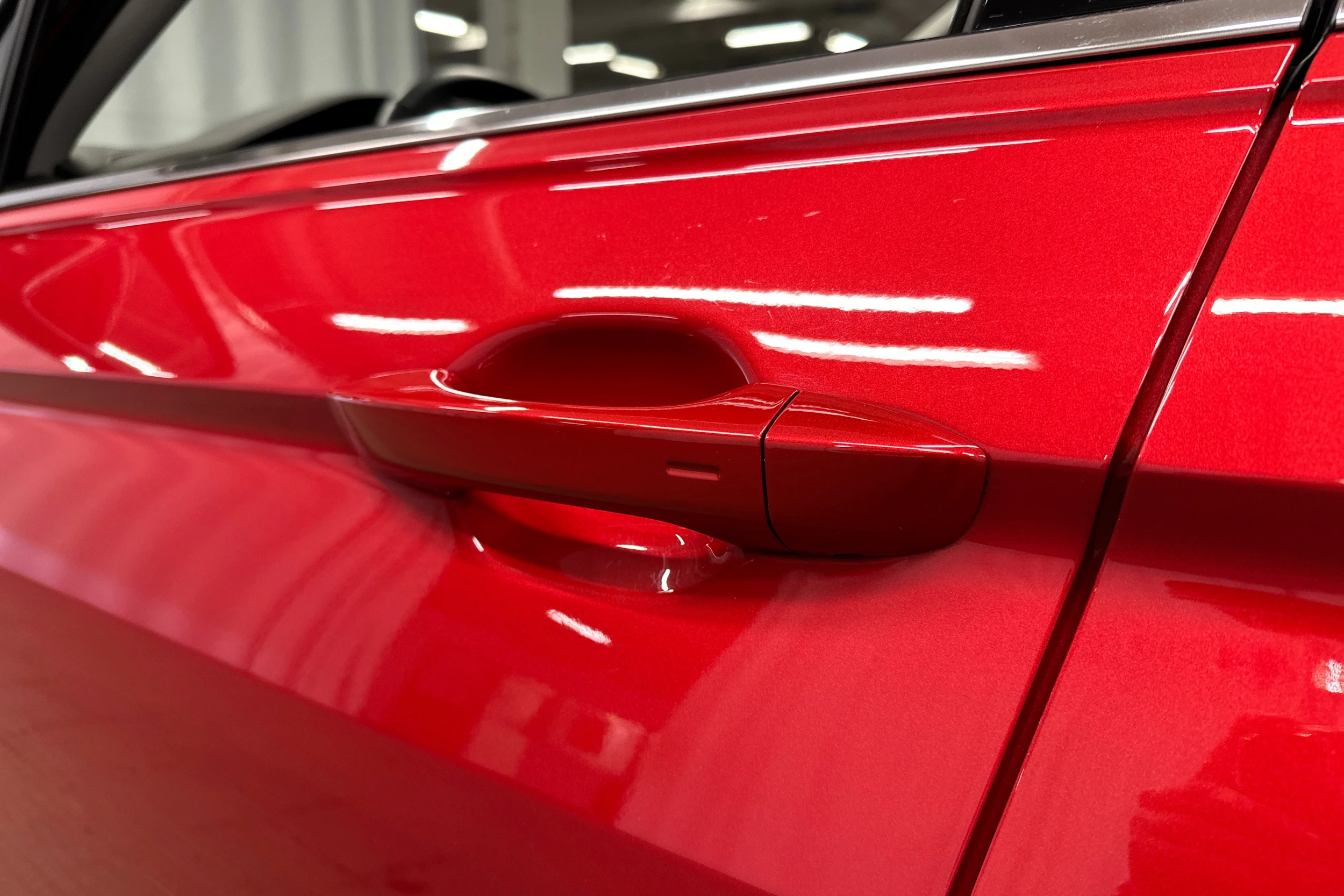 punainen Volkswagen Tiguan Allspace 2024 kuva 28.