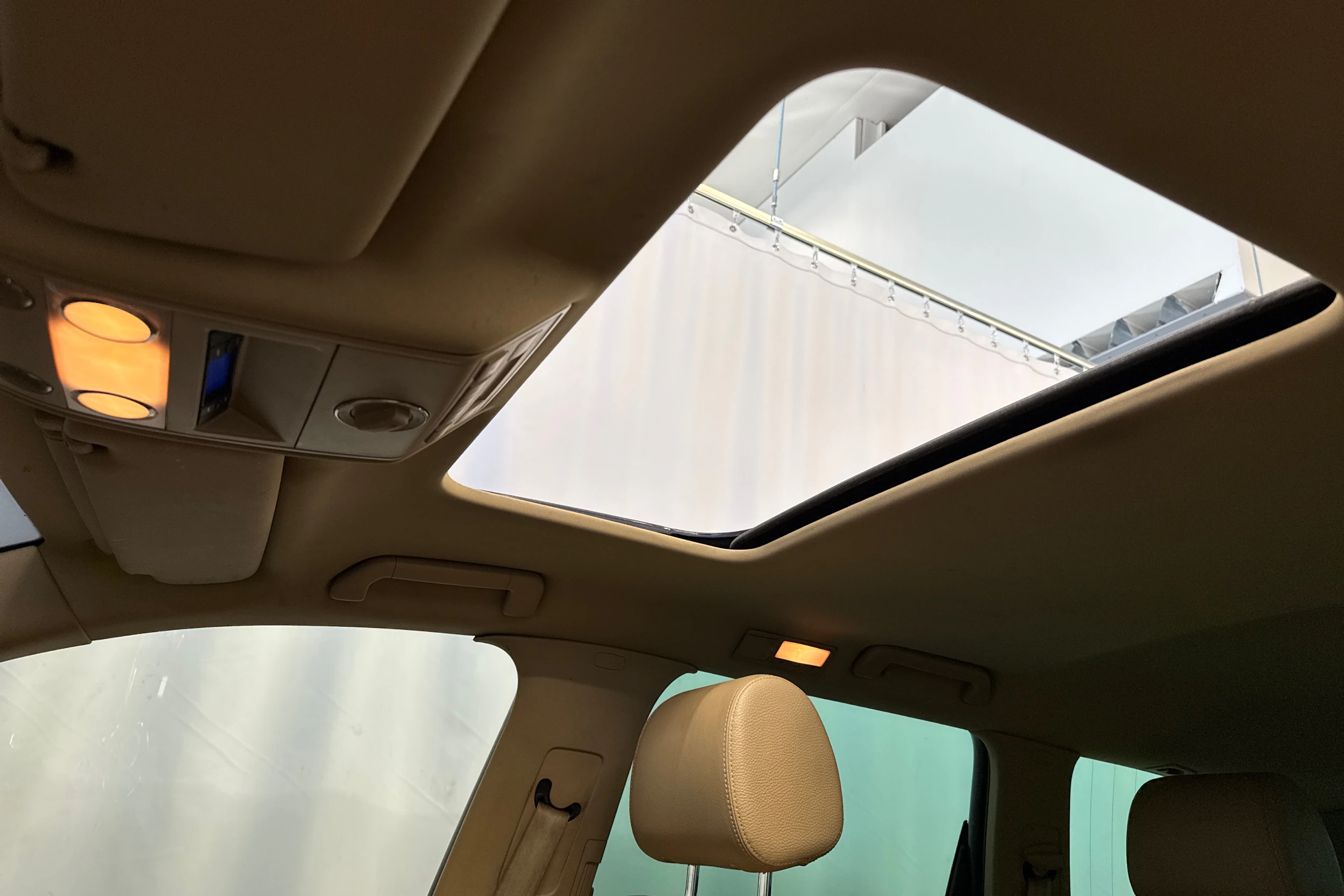 sininen Volkswagen Touareg 2005 kuva 18.