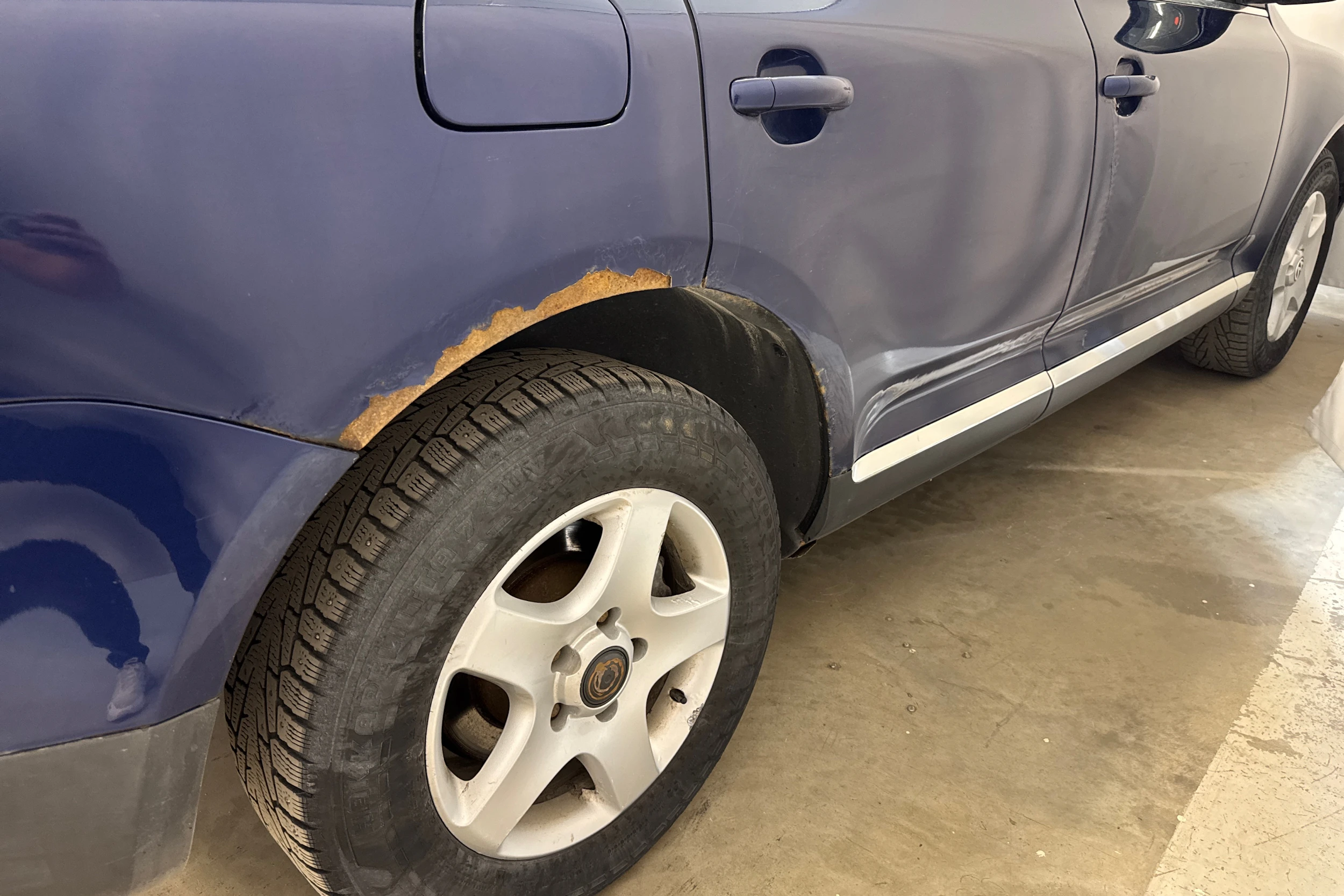 sininen Volkswagen Touareg 2005 kuva 28.