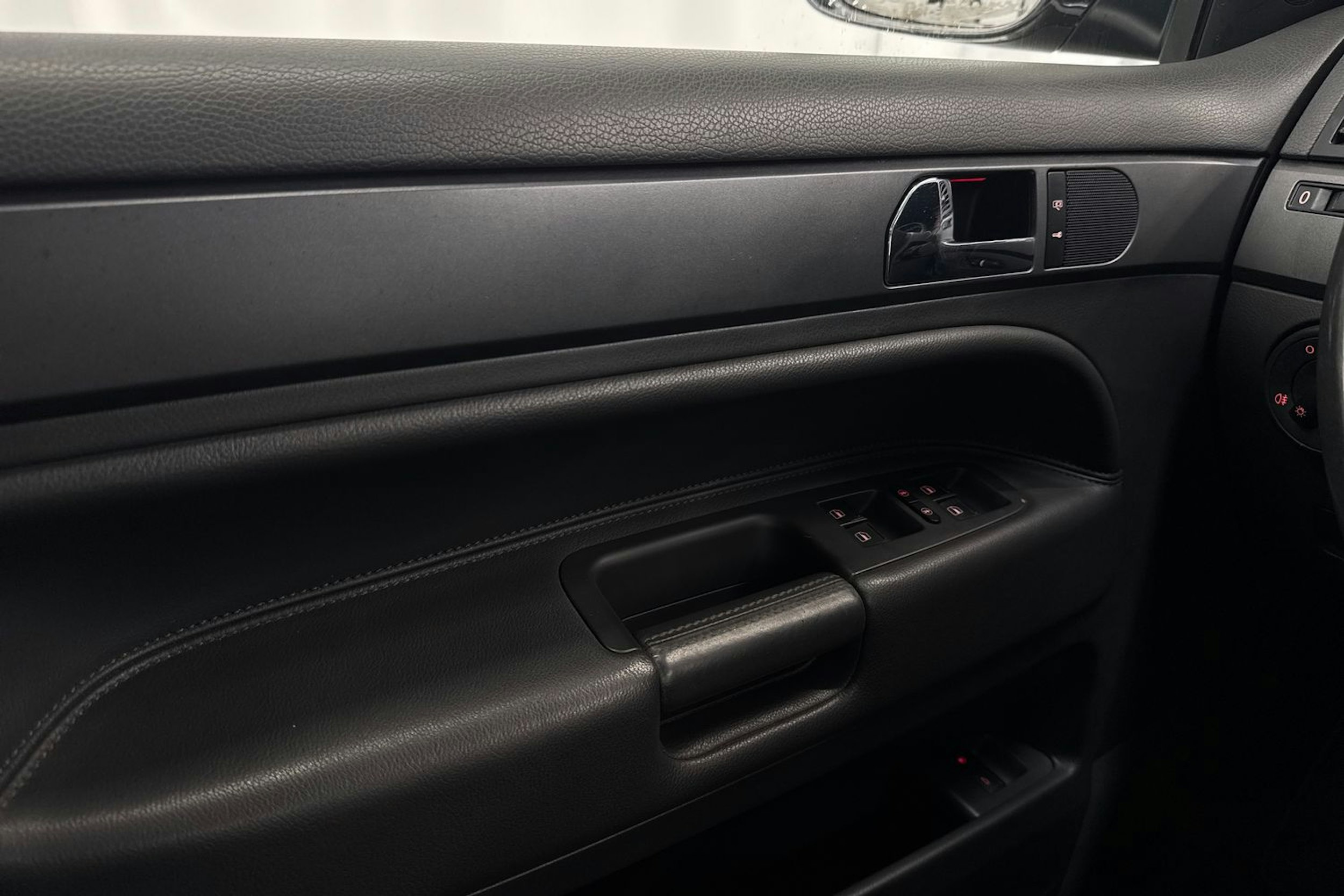 hopea Volkswagen Touareg 2007 kuva 18.