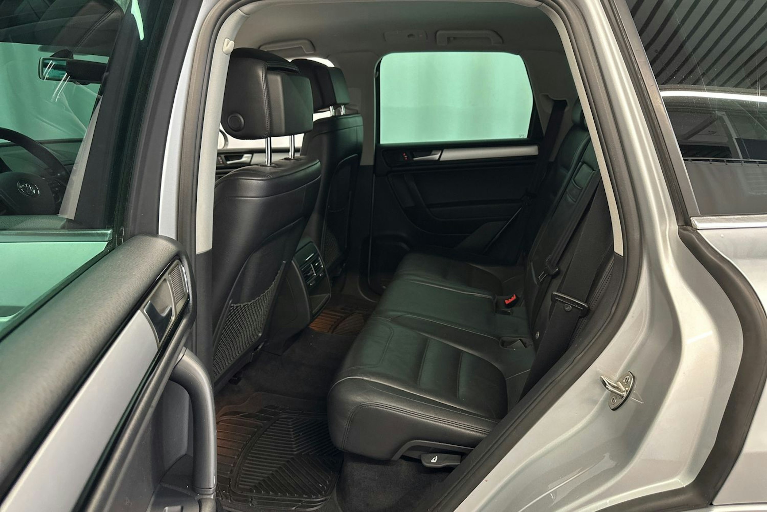 hopea Volkswagen Touareg 2010 kuva 13.