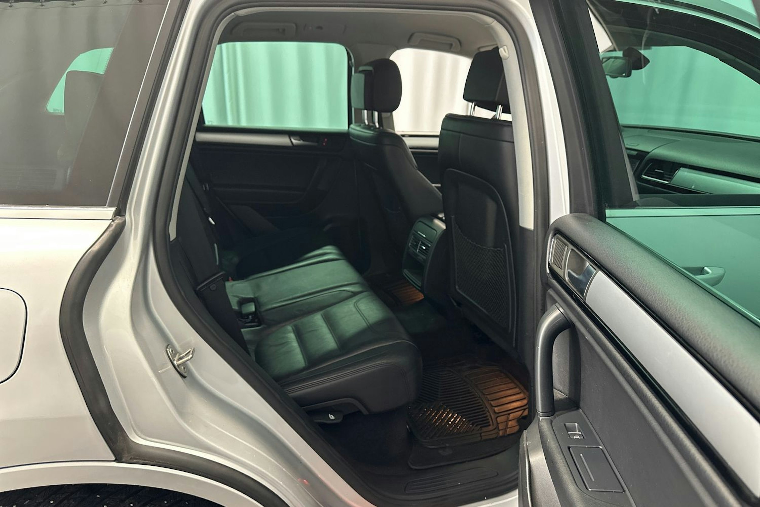 hopea Volkswagen Touareg 2010 kuva 15.