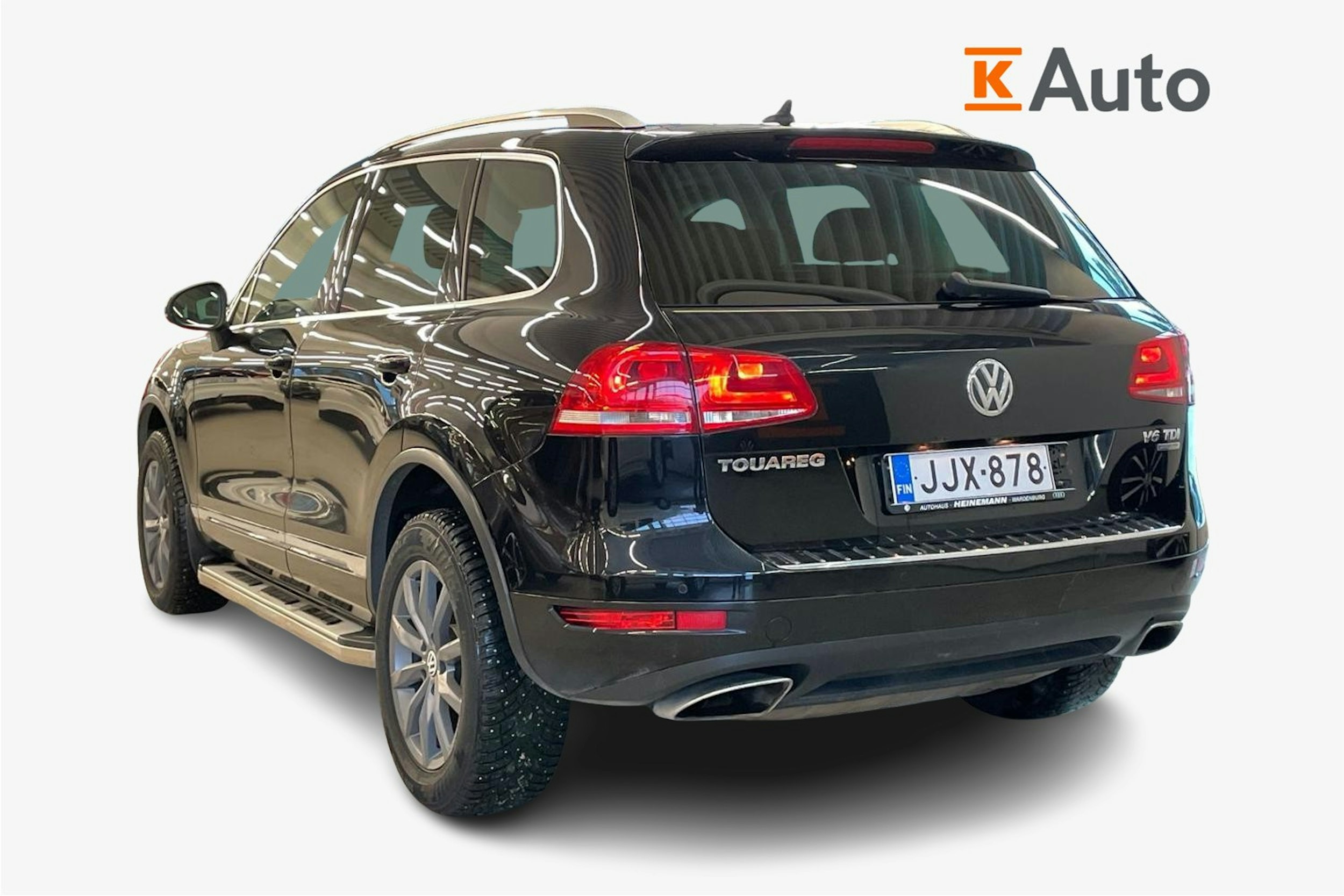 Musta Volkswagen TOUAREG 2011 kuva 2.