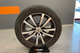 Musta Volkswagen TOUAREG 2011 kuva 10.