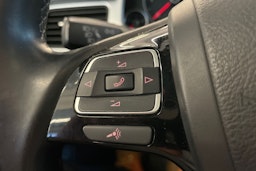 Musta Volkswagen TOUAREG 2011 kuva 14.