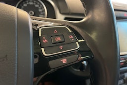 Musta Volkswagen TOUAREG 2011 kuva 15.