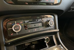 Musta Volkswagen TOUAREG 2011 kuva 21.