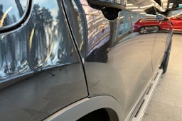 Musta Volkswagen TOUAREG 2011 kuva 24.