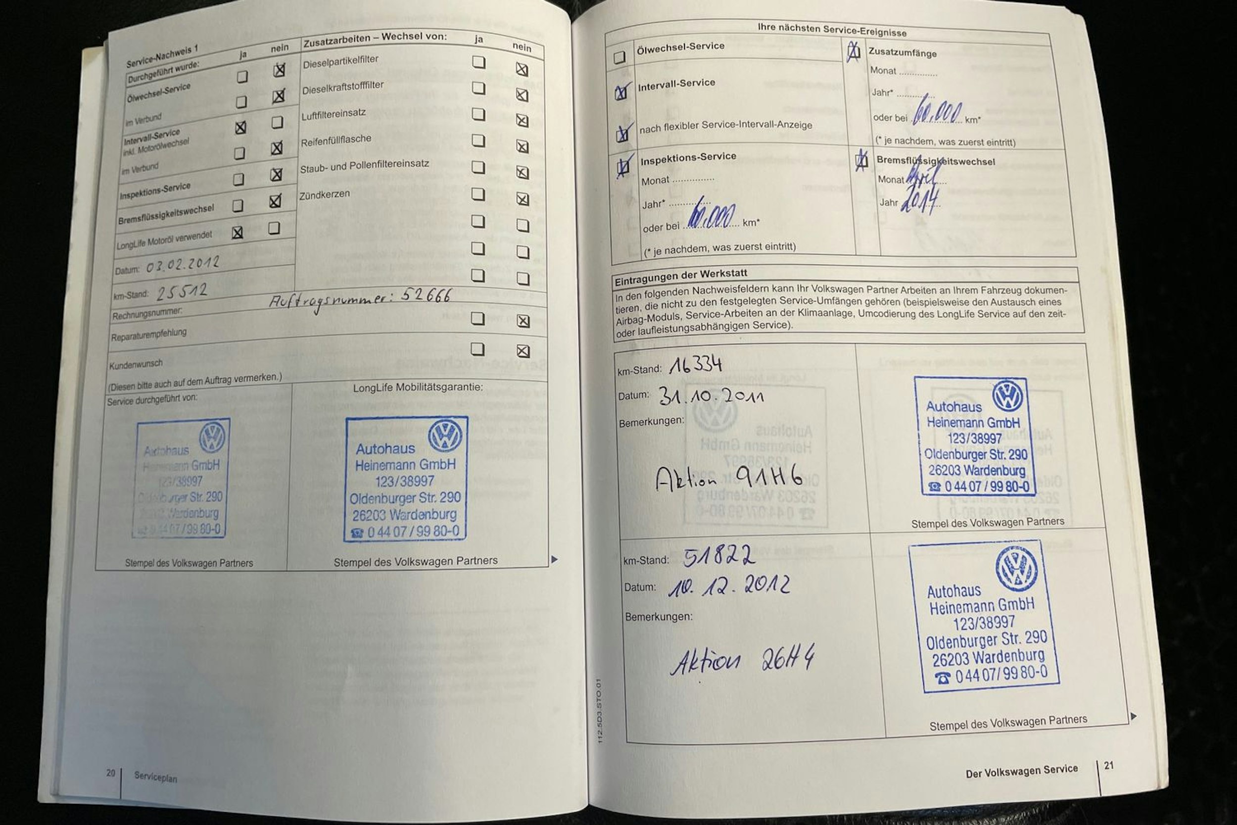 Musta Volkswagen TOUAREG 2011 kuva 29.