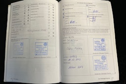 Musta Volkswagen TOUAREG 2011 kuva 29.