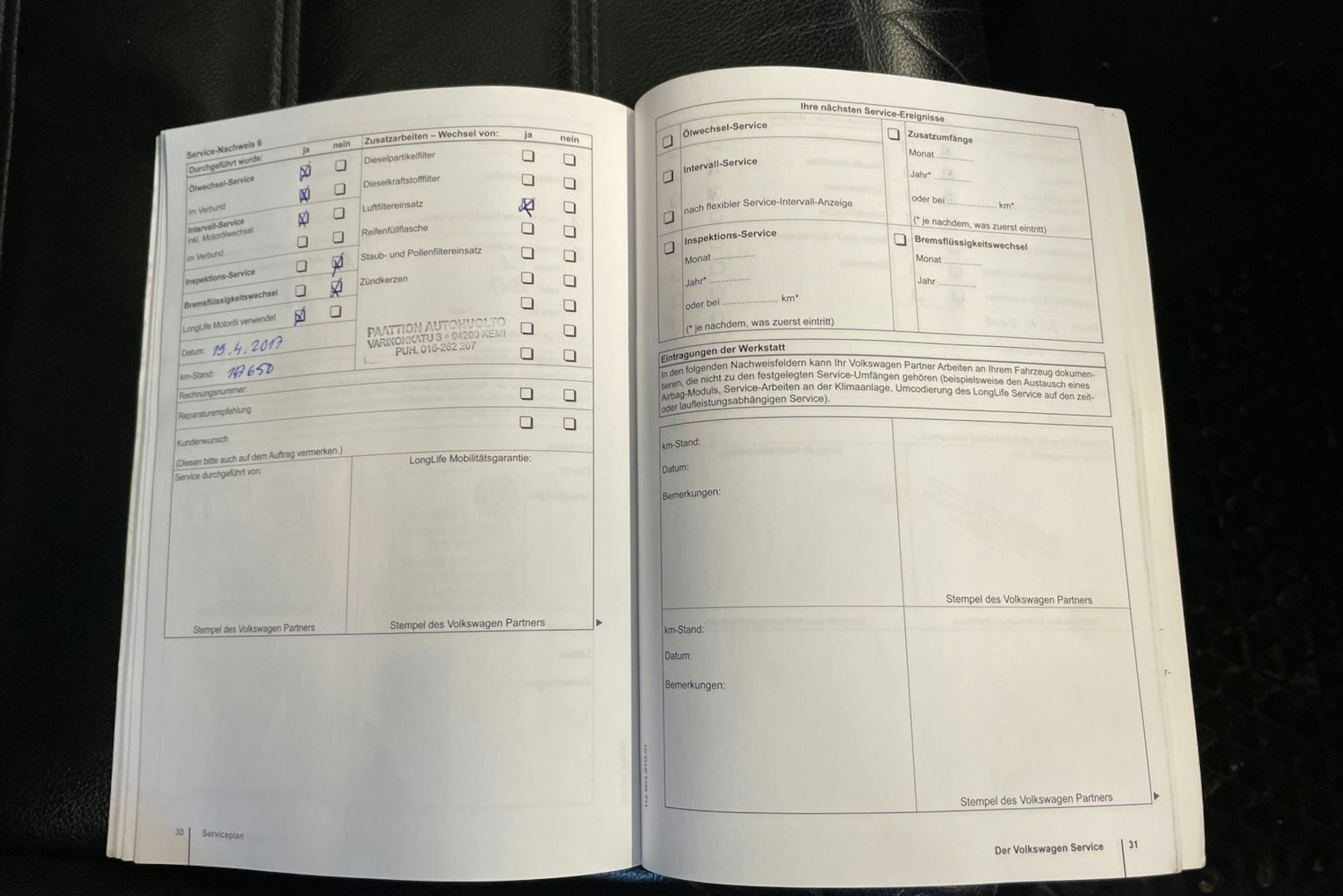 Musta Volkswagen TOUAREG 2011 kuva 35.