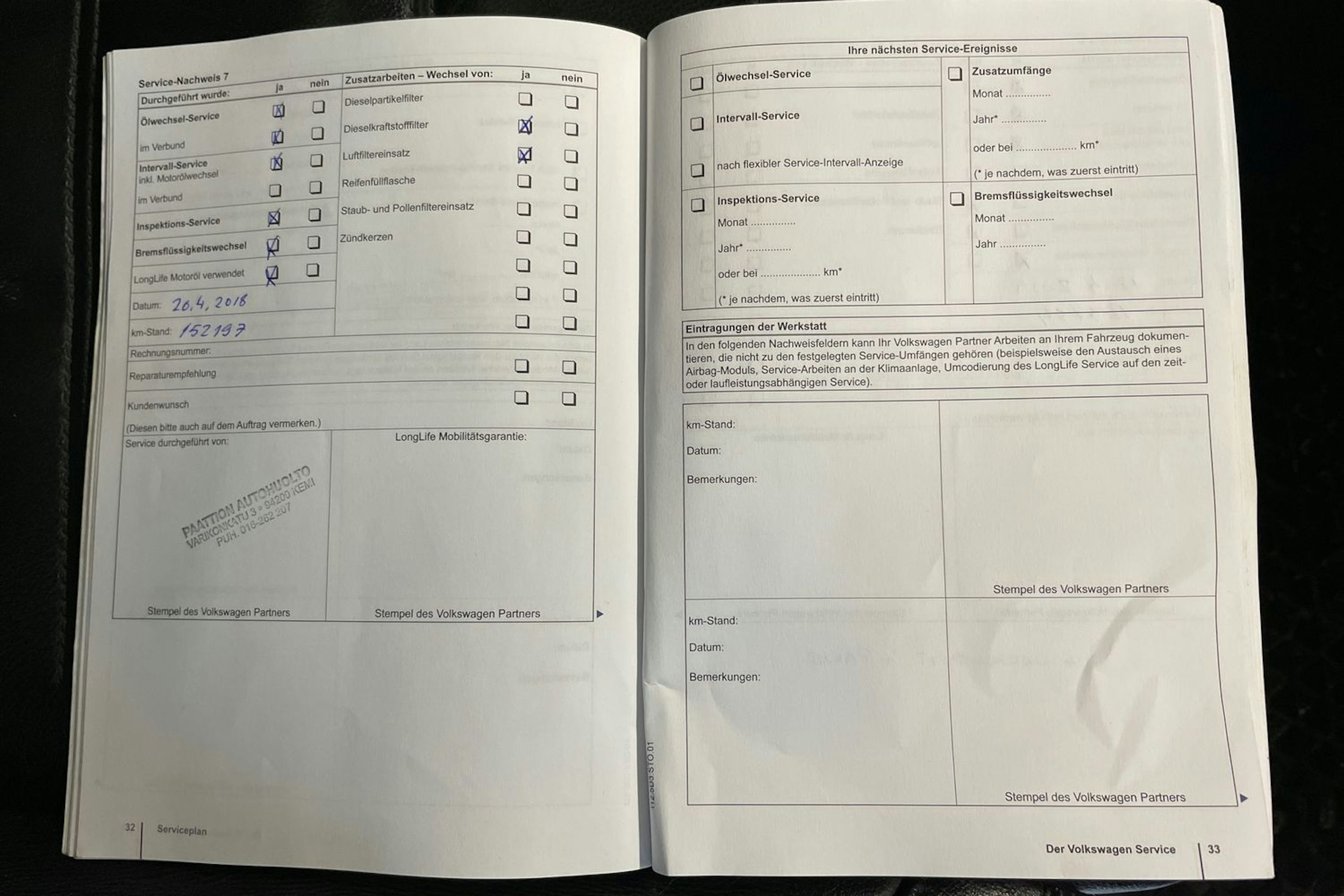 Musta Volkswagen TOUAREG 2011 kuva 36.
